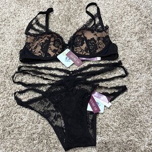 Adore Me Black Floral Lace Bra Set